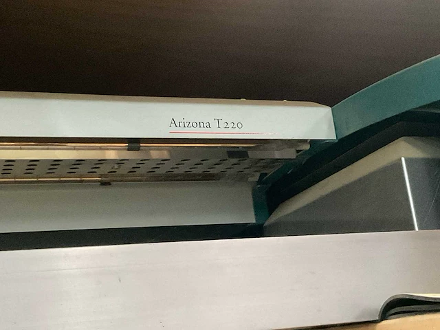 Océ arizona t220 flatbedprinter uv - afbeelding 2 van  9