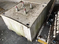 Oem - betonnen sokkel 550kg - aluminium trusse - 2019 - afbeelding 1 van  1