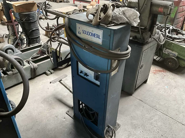 Oerlikon 3402 puntlasmachine - afbeelding 3 van  6
