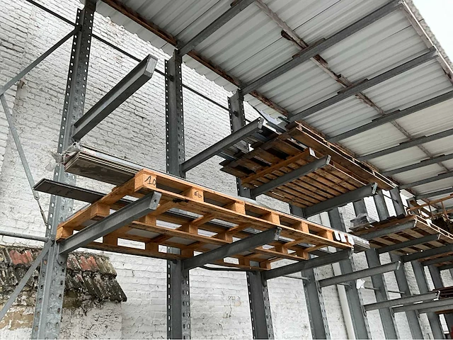 Ohra - 60 - cantilever racking - 2002 (47m) - afbeelding 10 van  34