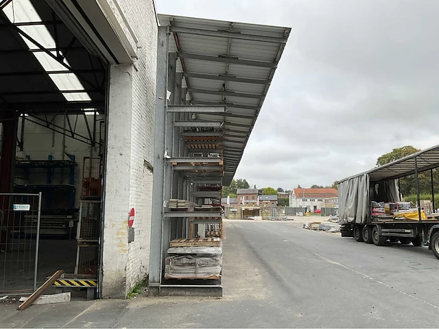 Ohra - 60 - cantilever racking - 2002 (47m) - afbeelding 24 van  34