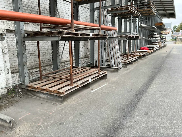 Ohra - 60 - cantilever racking - 2002 (47m) - afbeelding 25 van  34