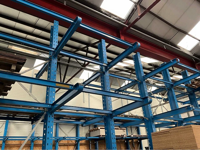 Ohra - system cantilever 60 - pallet racking - 2011 - afbeelding 17 van  31