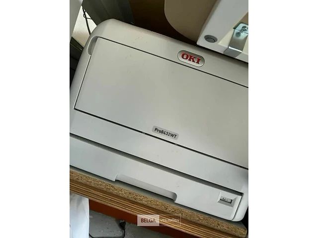 Oki pro8432wt a3 witte tonerprinter - afbeelding 1 van  2