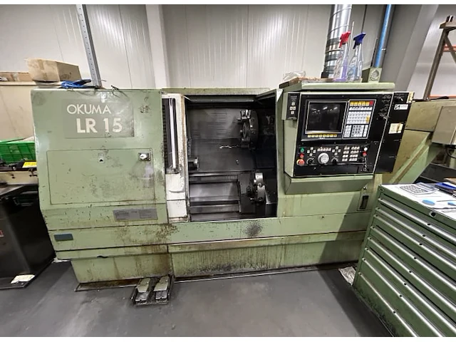 Okuma lr15 cnc-draaibank met stangenlader - afbeelding 1 van  9