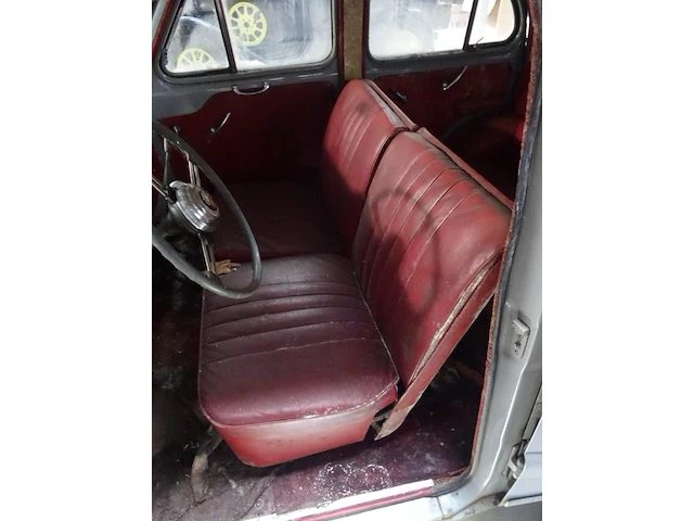Oldtimer austin - afbeelding 24 van  24