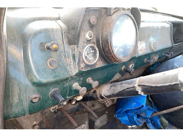 Oldtimer bedford - afbeelding 15 van  15