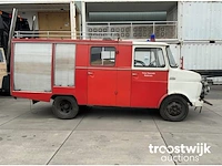 Oldtimer brandweerwagen - afbeelding 11 van  16