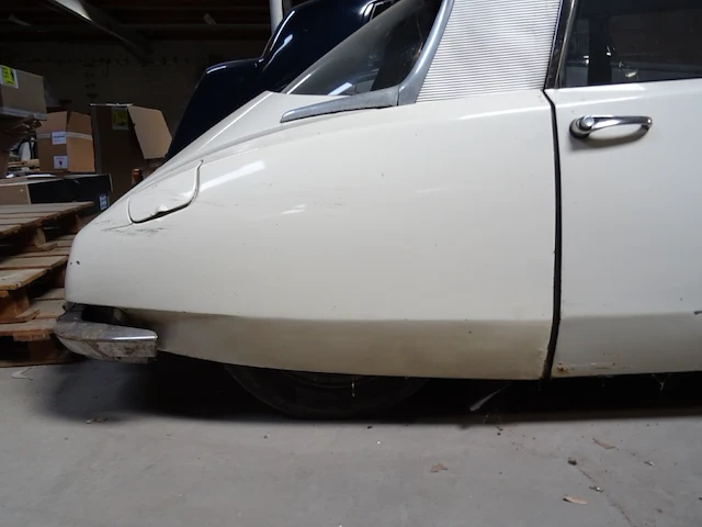 Oldtimer citroën - afbeelding 14 van  24