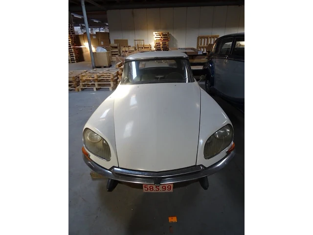 Oldtimer citroën - afbeelding 19 van  24