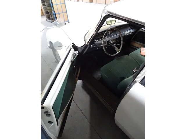 Oldtimer citroën - afbeelding 21 van  24