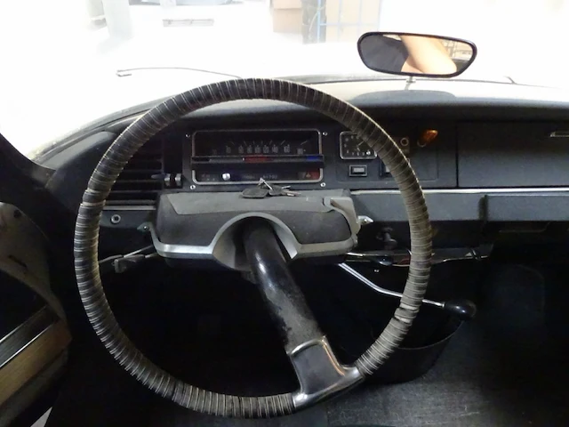 Oldtimer citroën - afbeelding 23 van  24