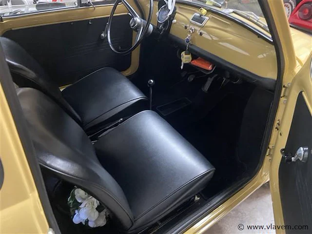 Oldtimer, fabr. fiat, type 500 - afbeelding 8 van  11