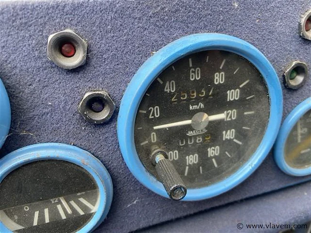 Oldtimer, fabr. peugeot, type 404 - afbeelding 2 van  16