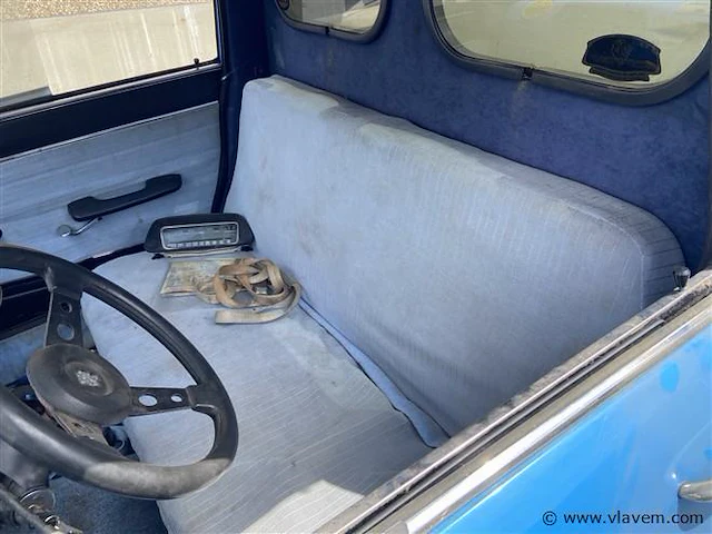 Oldtimer, fabr. peugeot, type 404 - afbeelding 4 van  16