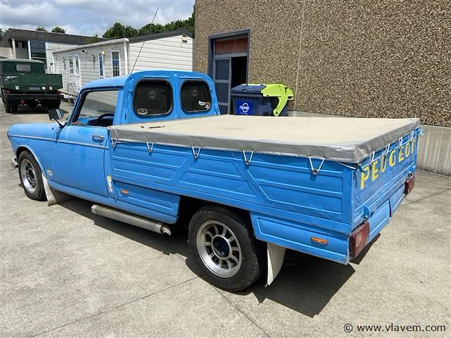 Oldtimer, fabr. peugeot, type 404 - afbeelding 13 van  16