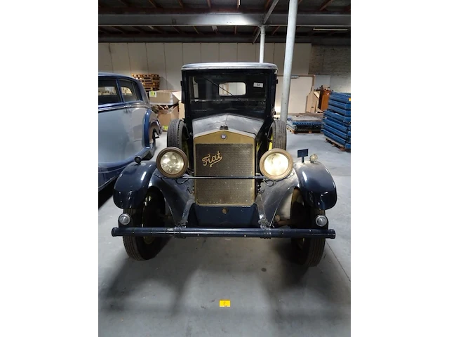 Oldtimer fiat - afbeelding 22 van  28