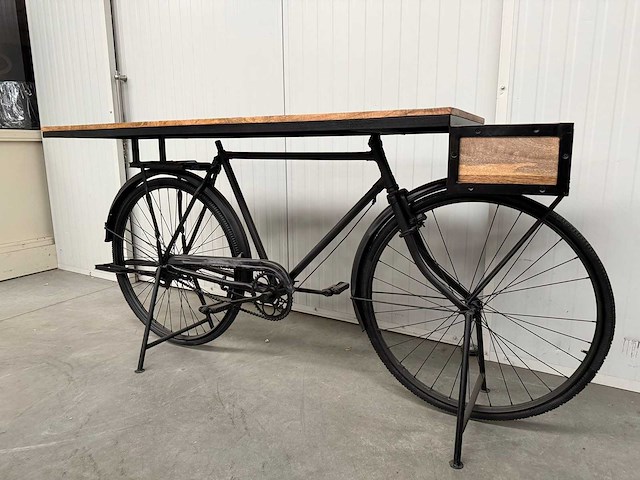 Oldtimer fiets - barmeubel - afbeelding 1 van  4