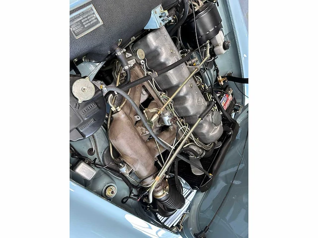 Oldtimer jaguar xk150s drophead coupé, 1959 - afbeelding 19 van  35