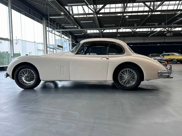 Oldtimer jaguar xk150s drophead coupé, 1959 - afbeelding 23 van  35