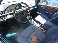 Oldtimer mercedes-benz 230 (1996-194.552 km) - afbeelding 7 van  32