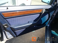 Oldtimer mercedes-benz 230 (1996-194.552 km) - afbeelding 18 van  32