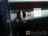 Oldtimer mercedes-benz 230 (1996-194.552 km) - afbeelding 20 van  32
