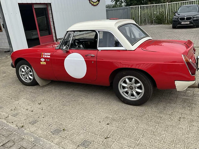 Oldtimer mg b v8 rally- racewagen, 1975 - afbeelding 12 van  26