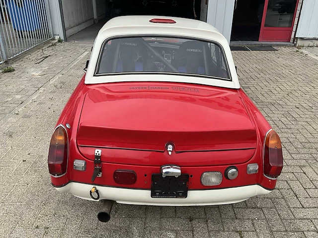 Oldtimer mg b v8 rally- racewagen, 1975 - afbeelding 20 van  26