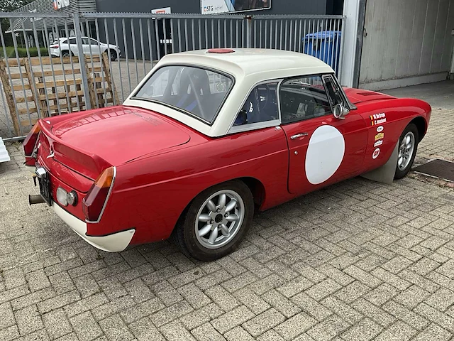 Oldtimer mg b v8 rally- racewagen, 1975 - afbeelding 21 van  26