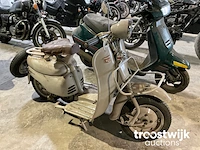Oldtimer motorfiets - afbeelding 1 van  6