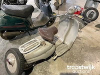 Oldtimer motorfiets - afbeelding 4 van  6