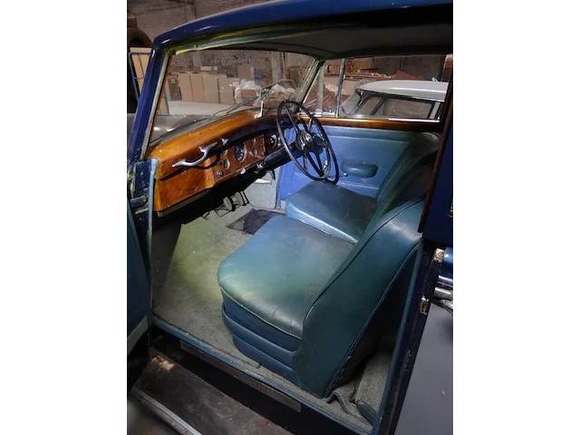 Oldtimer rolls-royce silver wraith - afbeelding 2 van  40