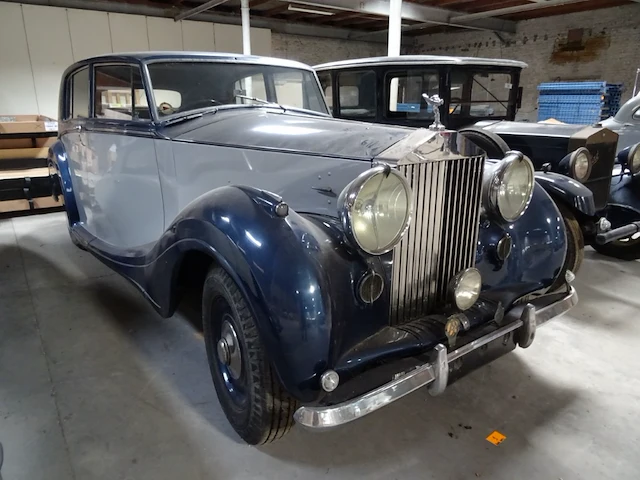 Oldtimer rolls-royce silver wraith - afbeelding 12 van  40