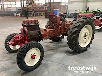 Oldtimer tractor te herstellen - afbeelding 1 van  14