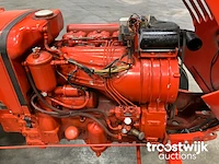 Oldtimer tractor - afbeelding 6 van  14