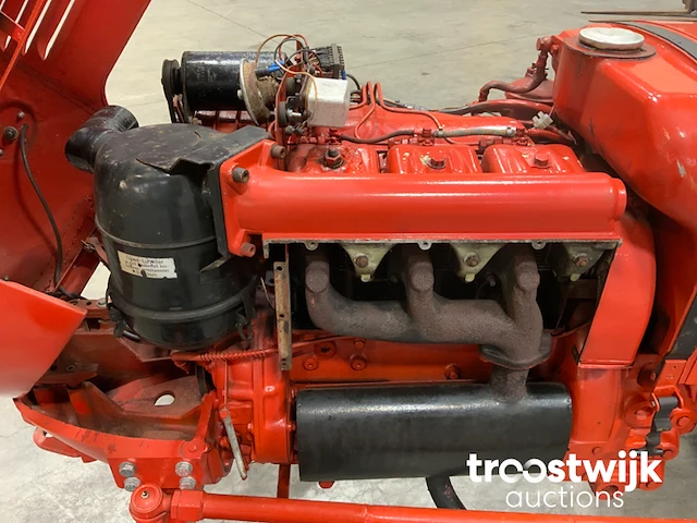 Oldtimer tractor - afbeelding 7 van  14