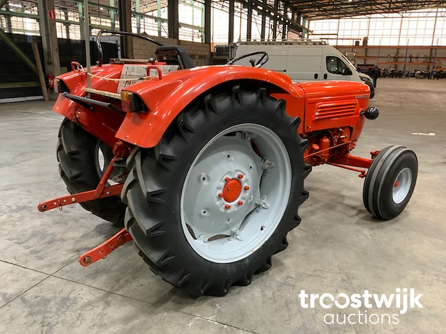 Oldtimer tractor - afbeelding 10 van  14