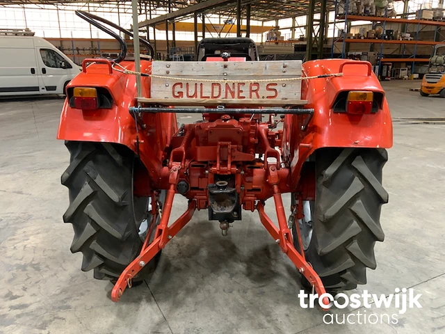 Oldtimer tractor - afbeelding 11 van  14