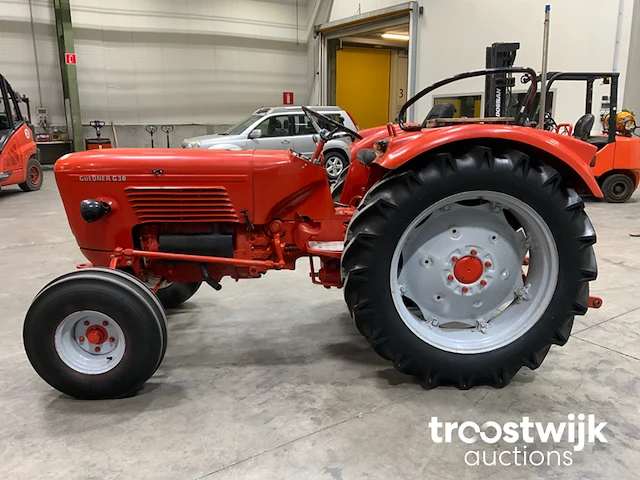Oldtimer tractor - afbeelding 13 van  14
