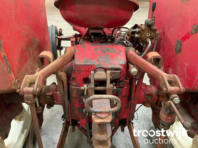 Oldtimer tractor - afbeelding 8 van  20