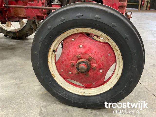 Oldtimer tractor - afbeelding 10 van  20