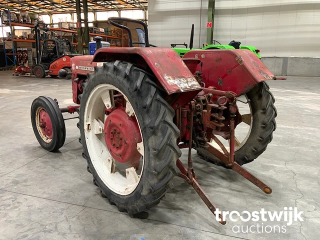Oldtimer tractor - afbeelding 18 van  20