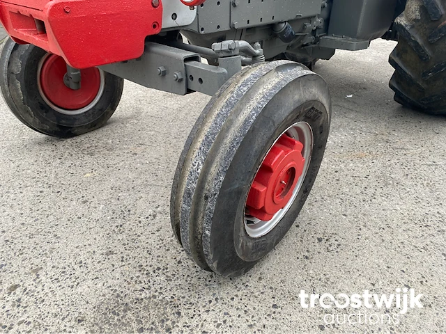 Oldtimer tractor - afbeelding 6 van  23