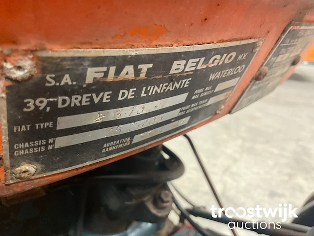 Oldtimer tractor - afbeelding 7 van  16