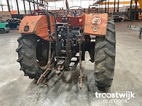 Oldtimer tractor - afbeelding 13 van  16