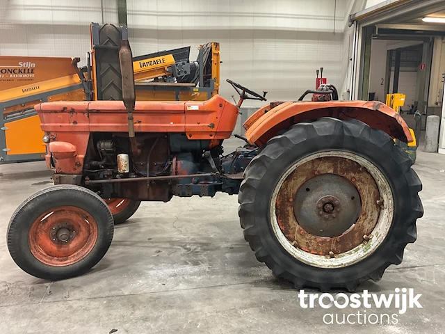 Oldtimer tractor - afbeelding 15 van  16