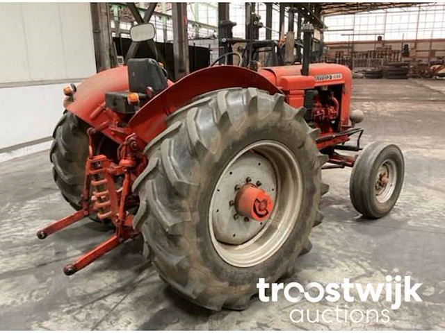Oldtimer tractor - afbeelding 2 van  5