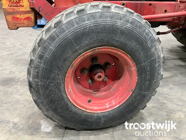 Oldtimer tractor - afbeelding 6 van  21