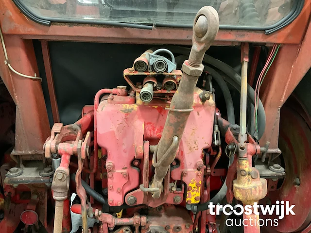 Oldtimer tractor - afbeelding 8 van  21